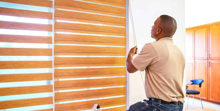 How-Blinds-Installation-Can-Elevate-Your-Dubai-Office-Space